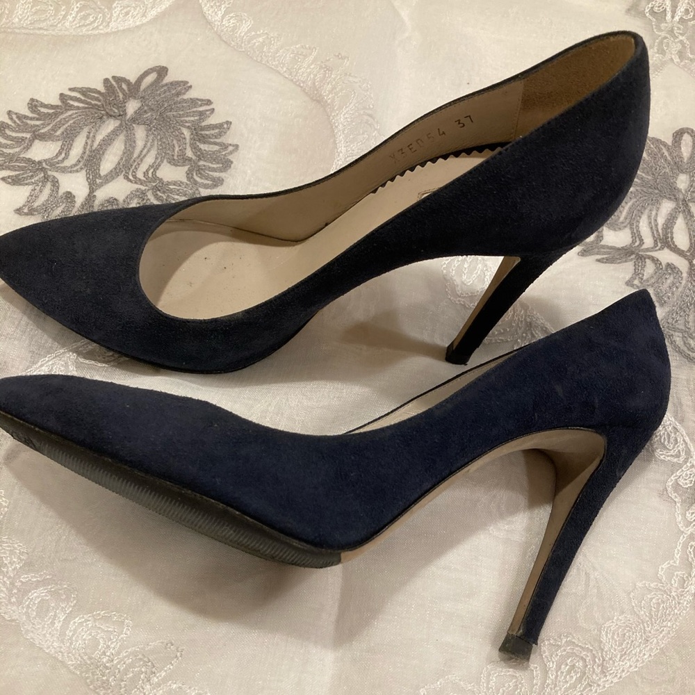 Good condition Nice and elegant High heel